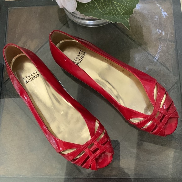 STUART WEITZMAN Quasar Patent Leather Pump - Picture 7 of 13